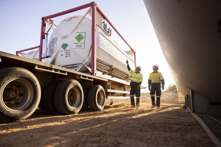 MITSUI E&P AUSTRALIA EMPLOYEE NEXT TO REFRIGERATED CO2 TANKER